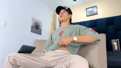 Jhon online show from September 14, 2025, 7:35 pm