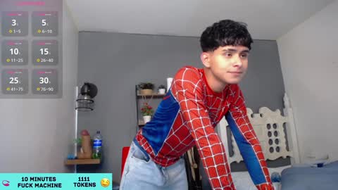 JHONNATHAN online show from December 18, 2024, 9:08 pm