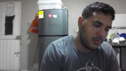 Snapshot of jhonny_jr chatting on June 10, 2026, 3:07 am Jhonny Jr. online show from June 10, 2026, 3:07 am
