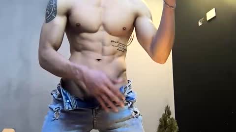 jhonny_thes28 online show from September 26, 2025, 11:47 am