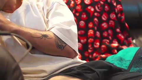 jhonnygoldendick online show from September 21, 2025, 11:39 pm