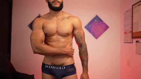   IG jhony serna  IG Personal jonathanserna88 online show from January 29, 2025, 6:01 am