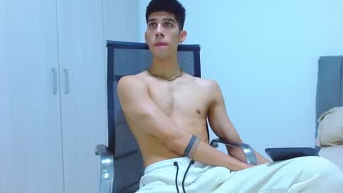 jhony_sex3 online show from October 10, 2025, 7:07 am