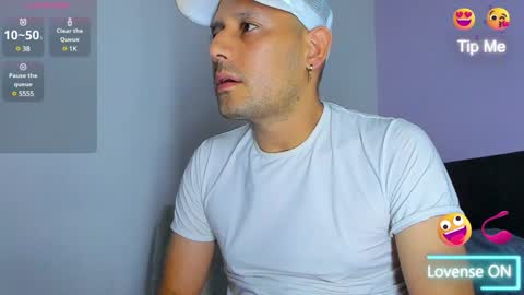 Snapshot of jhonyalzate chatting on December 2, 2024, 5:26 am Jhony Alzate online show from December 2, 2024, 5:26 am