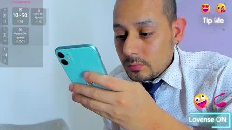 Snapshot of jhonyalzate chatting on December 12, 2024, 6:03 am Jhony Alzate online show from December 12, 2024, 6:03 am