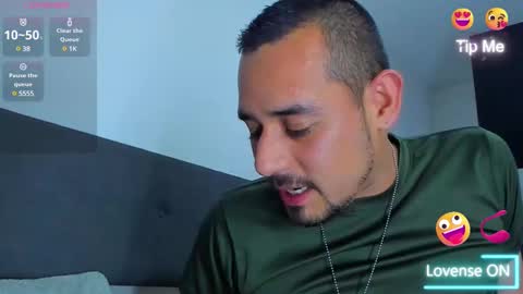 Snapshot of jhonyalzate chatting on February 27, 2025, 2:32 am Jhony Alzate online show from February 27, 2025, 2:32 am