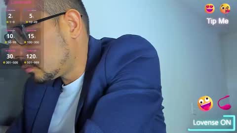 Snapshot of jhonyalzate chatting on February 28, 2025, 12:10 am Jhony Alzate online show from February 28, 2025, 12:10 am