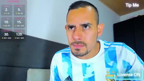 Snapshot of jhonyalzate chatting on September 15, 2025, 12:10 am Jhony Alzate online show from September 15, 2025, 12:10 am