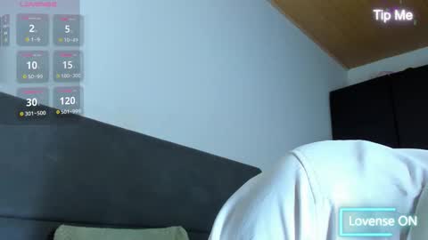 Jhony Alzate online show from October 16, 2025, 2:45 am