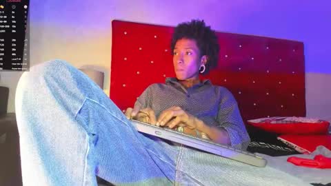 jhonymiller online show from December 20, 2025, 7:32 pm