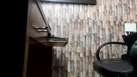 Jhosuamoore  online show from November 1, 2025, 1:46 pm