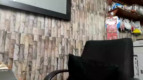 Jhosuamoore  online show from February 13, 2026, 12:06 am