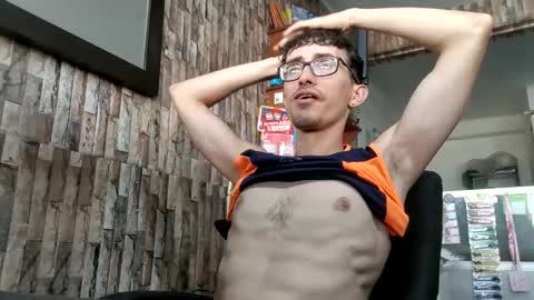 jhosuamoore2 online show from May 12, 2026, 7:55 pm