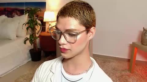 Jhuan Nhez online show from October 17, 2025, 7:22 am