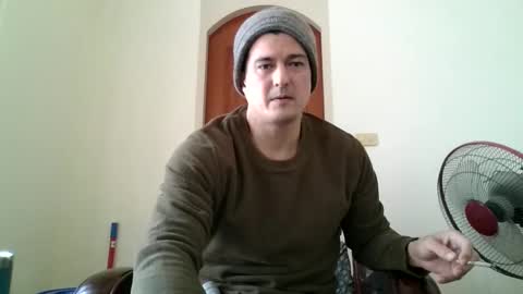 jhwozy online show from December 15, 2024, 3:34 am