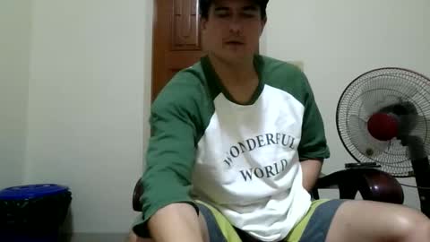 jhwozy online show from October 4, 2025, 8:40 pm