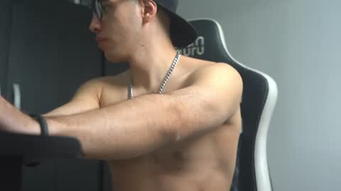 Jhx online show from April 8, 2026, 9:37 pm