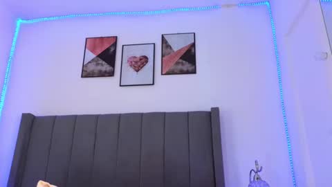 jiah online show from February 14, 2025, 6:02 am