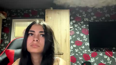 jidiamond online show from November 7, 2025, 4:51 pm