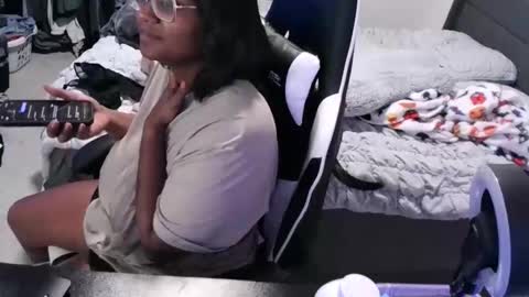 goldenbaby online show from September 28, 2025, 1:44 am