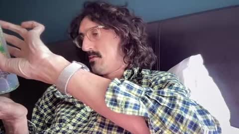 Jigz1986 online show from April 12, 2026, 11:15 am