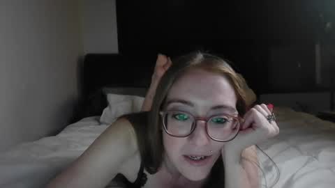 jilliangiselle online show from July 27, 2026, 4:30 am