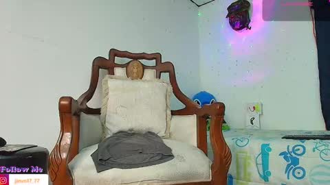 Jimm  Independent Model  online show from September 30, 2025, 12:32 pm