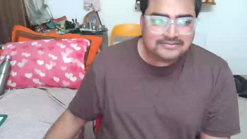 Snapshot of jimmy2119 chatting on October 18, 2025, 8:31 pm ASK online show from October 18, 2025, 8:31 pm