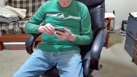 Snapshot of jimmy_d47 chatting on December 29, 2024, 5:12 pm jimmy_d47 online show from December 29, 2024, 5:12 pm