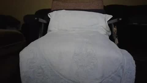 jimmyshelby12 online show from January 24, 2025, 5:11 pm