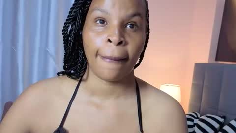 jinglefancypuff online show from November 9, 2025, 8:45 am