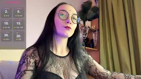 Jinhee Noir online show from December 4, 2025, 2:48 pm