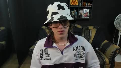 JinnBook online show from January 17, 2025, 6:47 am