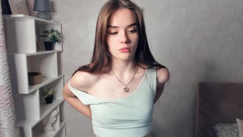 Jinny online show from December 8, 2024, 12:30 pm