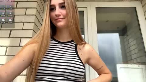 Snapshot of jinnyjaquins chatting on September 26, 2025, 7:23 am Jinny online show from September 26, 2025, 7:23 am