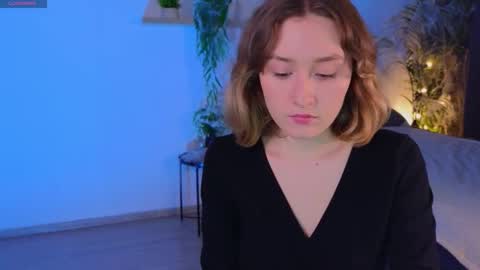 Snapshot of jinxed_blue chatting on October 23, 2025, 1:54 pm Molly online show from October 23, 2025, 1:54 pm