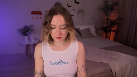 Snapshot of jinxed_blue chatting on October 29, 2025, 1:46 pm Molly online show from October 29, 2025, 1:46 pm