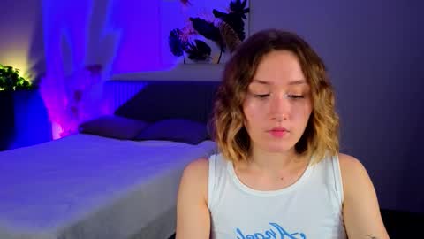 Snapshot of jinxed_blue chatting on November 5, 2025, 7:30 am Molly online show from November 5, 2025, 7:30 am