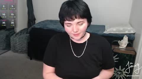 jinxyfawn online show from June 27, 2026, 7:13 am