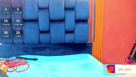 jisooluv online show from March 11, 2026, 8:26 pm