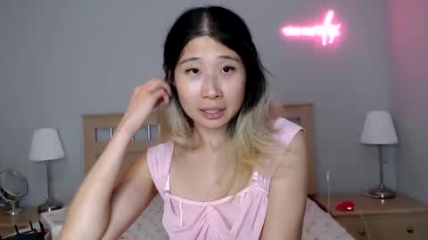 Snapshot of jiwooe chatting on October 13, 2025, 8:03 am Jiwoo online show from October 13, 2025, 8:03 am