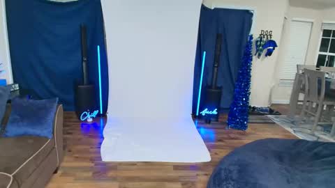 Snapshot of jizzyblue chatting on December 7, 2024, 11:12 pm Jizzy Blue online show from December 7, 2024, 11:12 pm