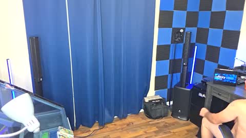 Snapshot of jizzyblue chatting on November 24, 2025, 12:43 am Jizzy Blue online show from November 24, 2025, 12:43 am