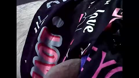 Snapshot of jj350ss chatting on December 10, 2024, 5:00 pm jj350ss online show from December 10, 2024, 5:00 pm