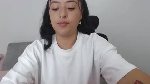 Julieta online show from December 29, 2024, 3:24 pm