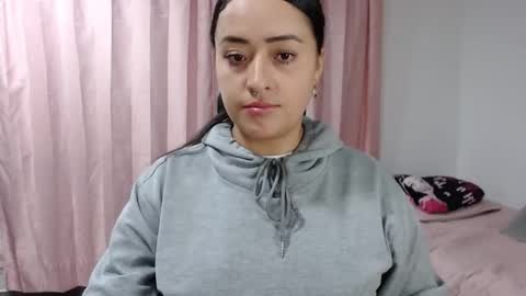 Julieta online show from February 17, 2025, 3:36 am