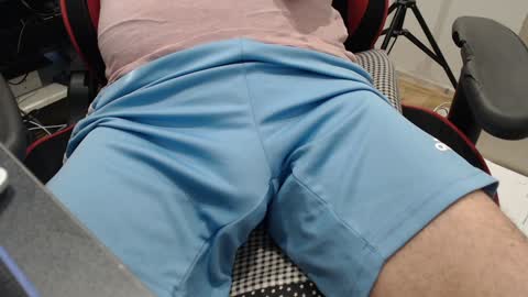 jlouis759 online show from December 12, 2024, 11:29 am