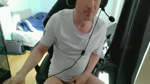 Snapshot of jman2025839798 chatting on April 30, 2026, 7:14 am jman2025839798 online show from April 30, 2026, 7:14 am
