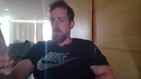 jmate13 online show from November 4, 2025, 1:43 pm