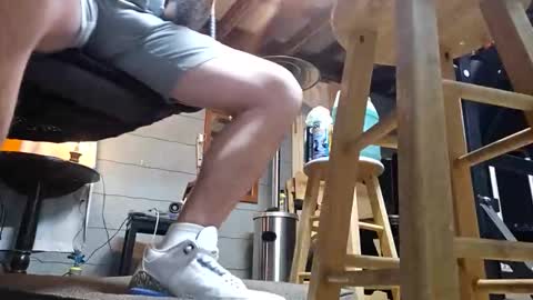 jmizzle974 online show from April 17, 2026, 4:48 am